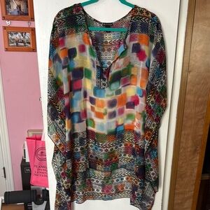 New Directions Colorful Geometric Top